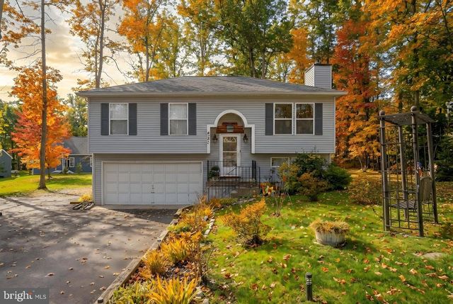 4207 LAKEVIEW PKWY, Locust Grove, VA 22508