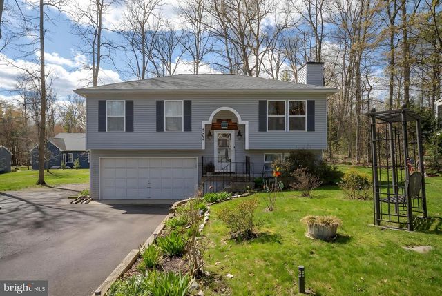 4207 LAKEVIEW PKWY, Locust Grove, VA 22508