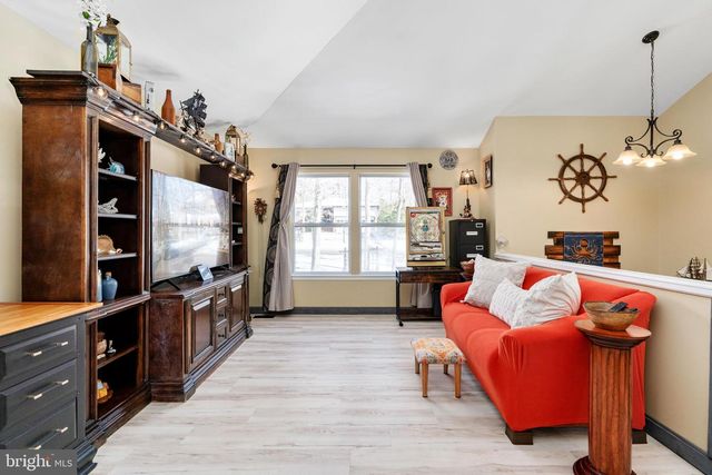 4207 LAKEVIEW PKWY, Locust Grove, VA 22508