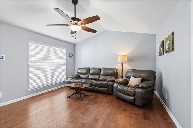 707 Erie Ct, Smyrna, TN 37167