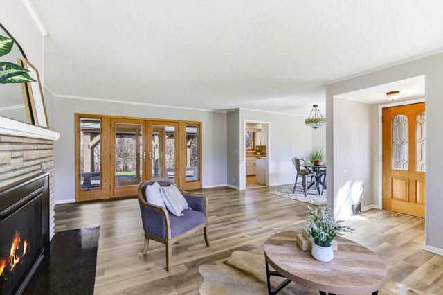 501 Drillane Road, Hopkins, MN 55305