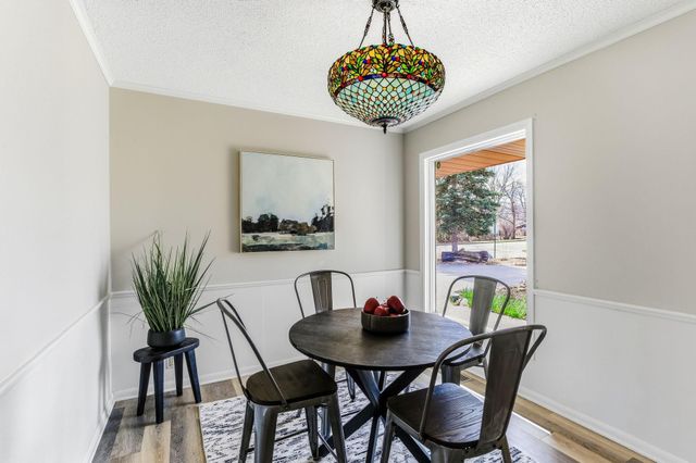 501 Drillane Road, Hopkins, MN 55305