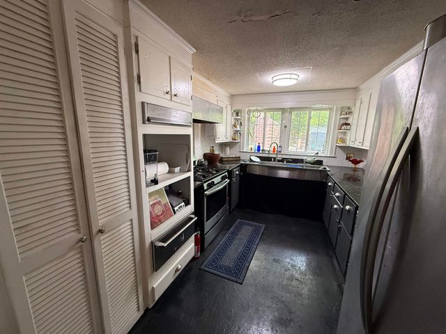 605 E Main St., Lake City, SC 29560