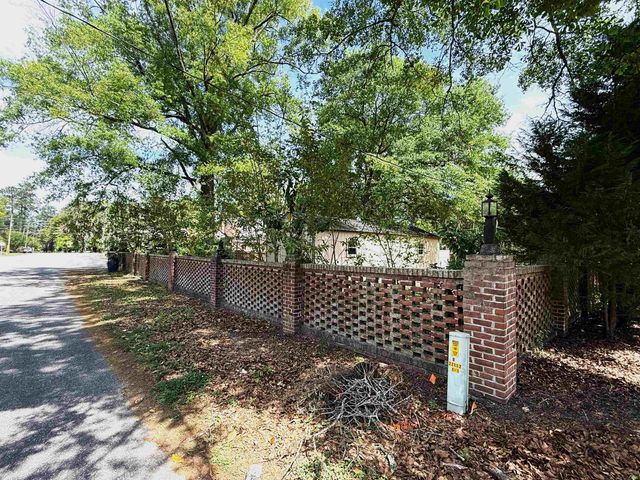 605 E Main St., Lake City, SC 29560