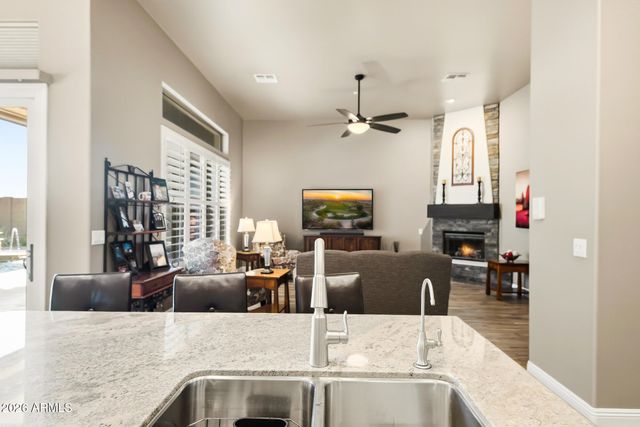 1319 W WAYNE Court, Anthem, AZ 85086
