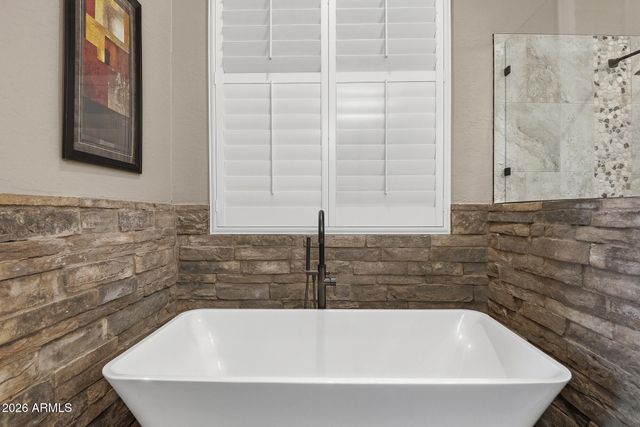1319 W WAYNE Court, Anthem, AZ 85086