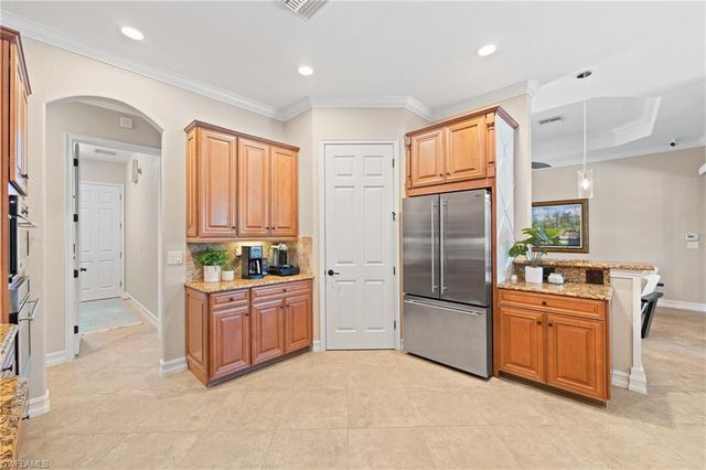 9630 Firenze CIR, Naples, FL 34113