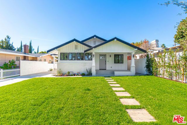 123 N Harvard Boulevard, Los Angeles, CA 90004