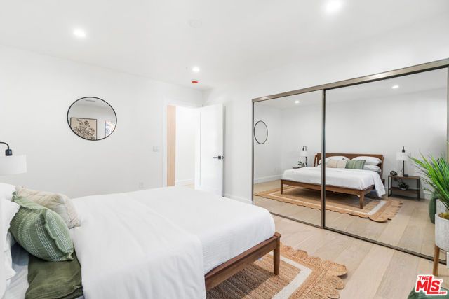 123 N Harvard Boulevard, Los Angeles, CA 90004