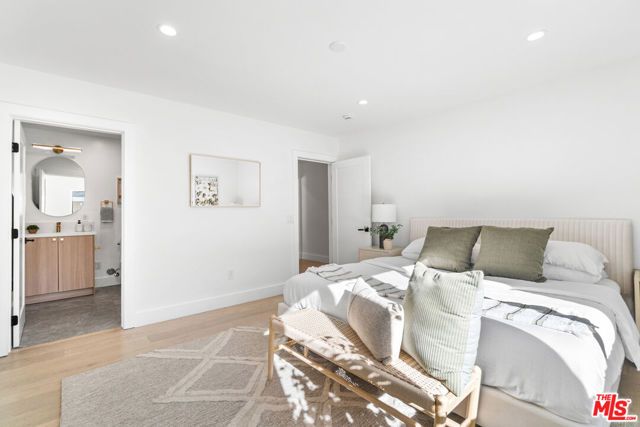 123 N Harvard Boulevard, Los Angeles, CA 90004