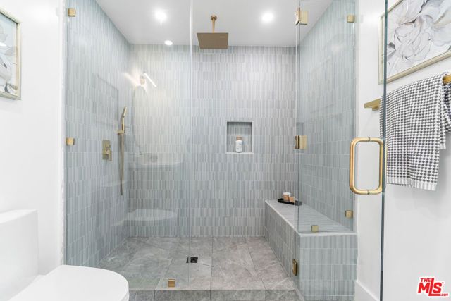 123 N Harvard Boulevard, Los Angeles, CA 90004