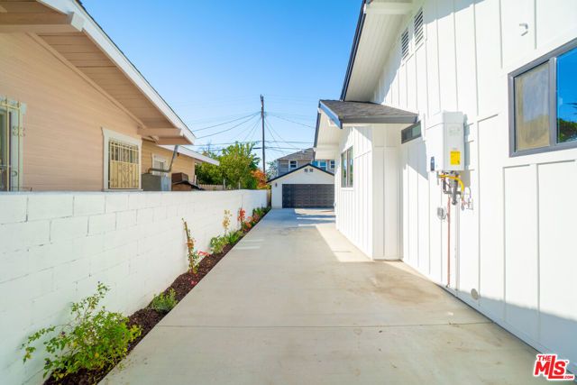 123 N Harvard Boulevard, Los Angeles, CA 90004