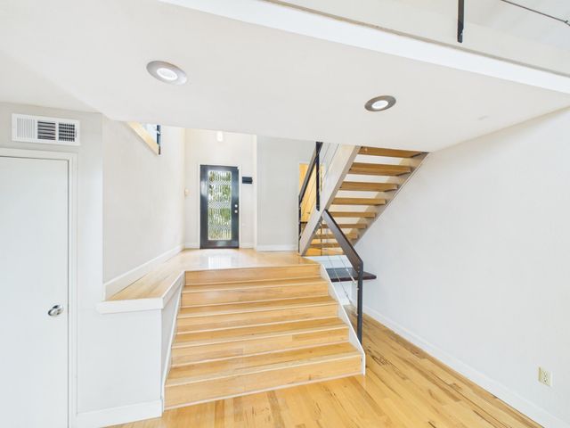 15938 Seahorse Drive 275, Houston, TX 77062
