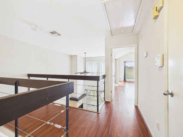 15938 Seahorse Drive 275, Houston, TX 77062