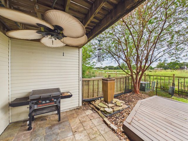 15938 Seahorse Drive 275, Houston, TX 77062