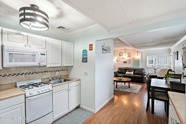 304 Bay Boulevard, Seaside Heights, NJ 08751