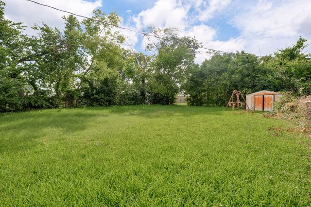 1750 Kirkwood Drive, Garland, TX 75041