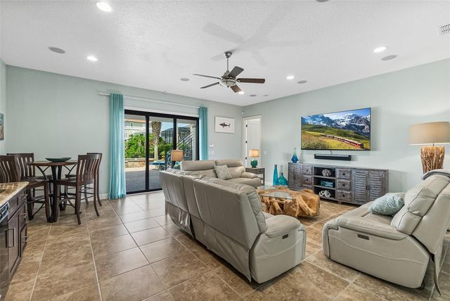 7 HAMMOCK BEACH CIRCLE S, Palm Coast, FL 32137