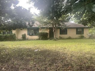 348 W Van Alstyne Parkway W, Van Alstyne, TX 75495