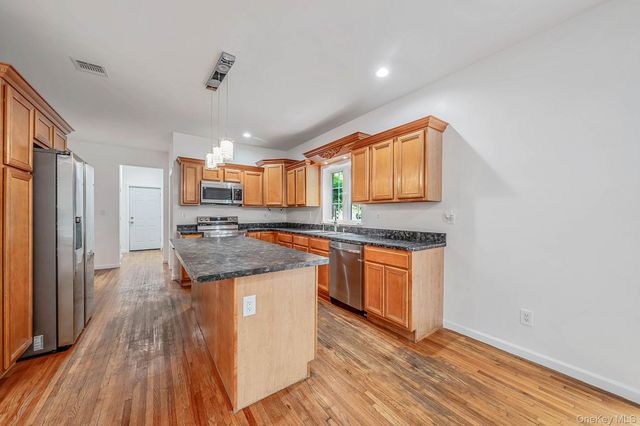 642 County Route 12, New Hampton, NY 10958