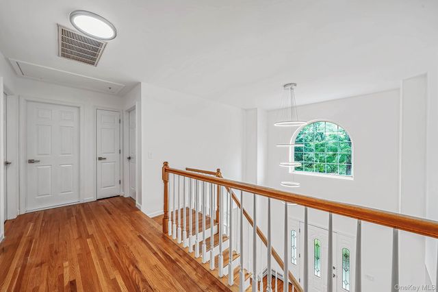 642 County Route 12, New Hampton, NY 10958