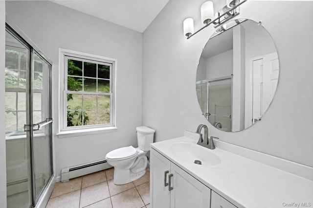 642 County Route 12, New Hampton, NY 10958