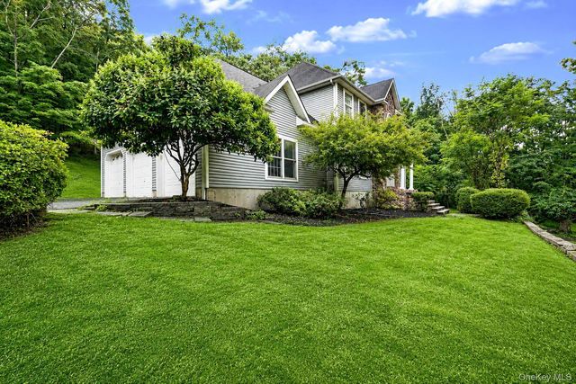 642 County Route 12, New Hampton, NY 10958