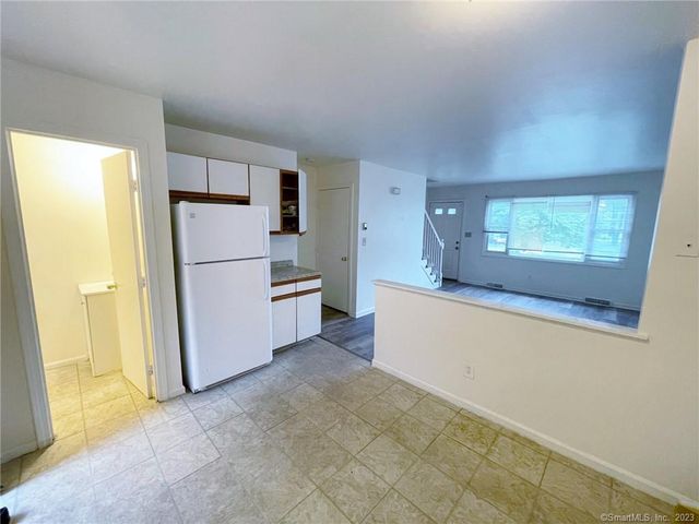 663 Newhall Street 10, Hamden, CT 06517