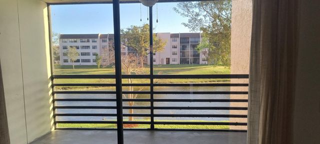 2638 NW 104th Avenue 204, Sunrise, FL 33322