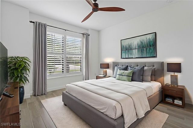 1779 Hagen CT, Naples, FL 34120