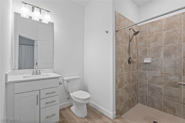 1779 Hagen CT, Naples, FL 34120