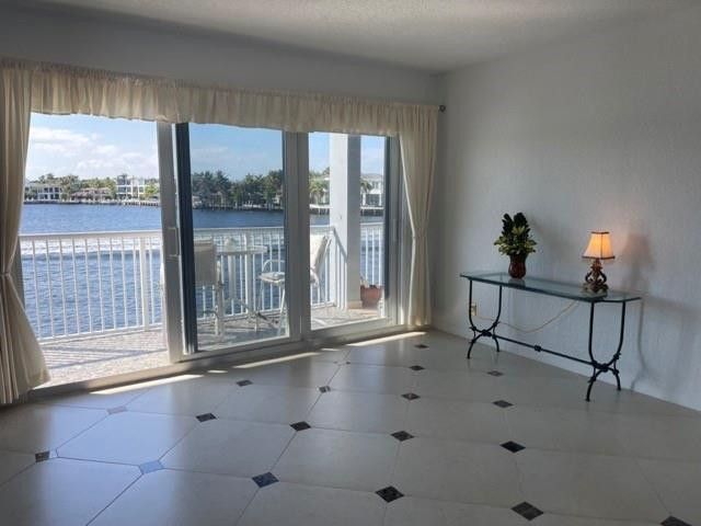 1201 S Riverside Drive S 206, Pompano Beach, FL 33062