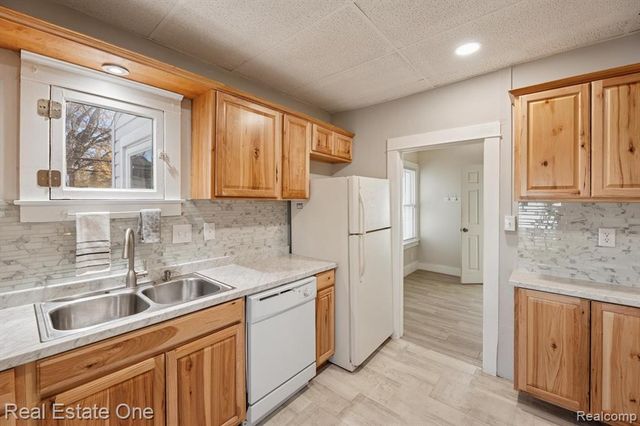 159 Dwight Street, River Rouge, MI 48218