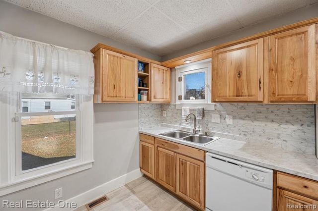159 Dwight Street, River Rouge, MI 48218