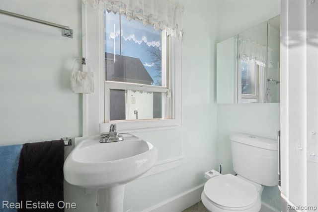 159 Dwight Street, River Rouge, MI 48218