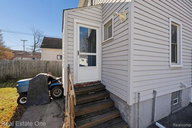 159 Dwight Street, River Rouge, MI 48218