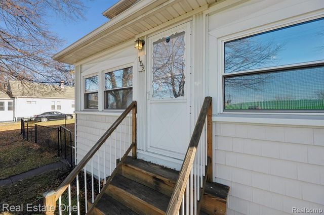 159 Dwight Street, River Rouge, MI 48218