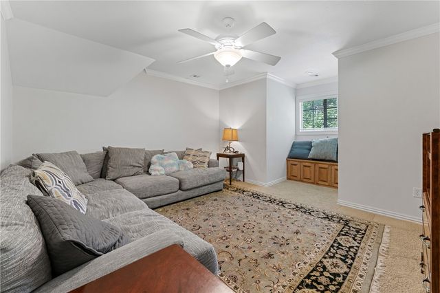 2529 N Candlewood Drive, Fayetteville, AR 72703
