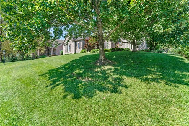 2529 N Candlewood Drive, Fayetteville, AR 72703