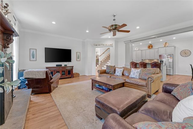 2529 N Candlewood Drive, Fayetteville, AR 72703