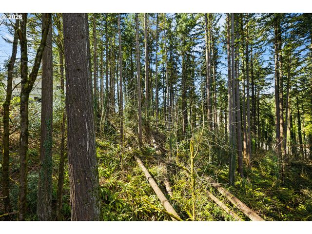 4937 Sw HUMPHREY PARK Rd, Portland, OR 97221