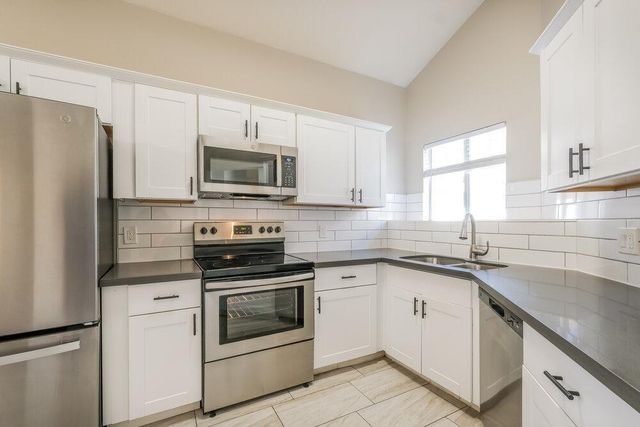 8147 W Greer Avenue, Peoria, AZ 85345