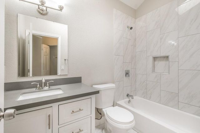 8147 W Greer Avenue, Peoria, AZ 85345