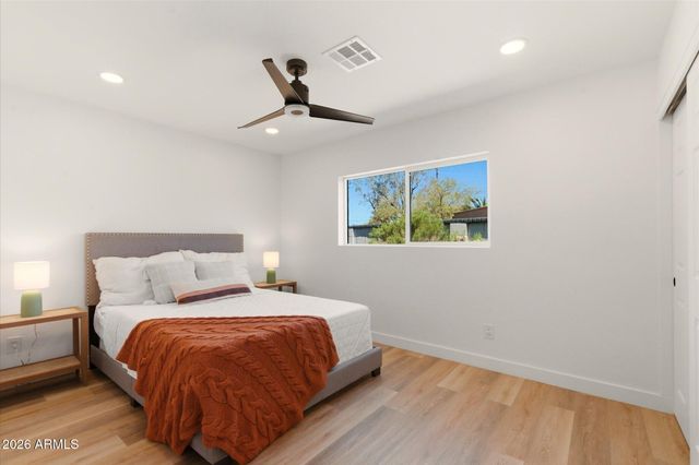 5924 E NORTH Lane, Paradise Valley, AZ 85253