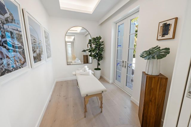 301 Plantation Road, Palm Beach, FL 33480