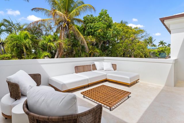 301 Plantation Road, Palm Beach, FL 33480
