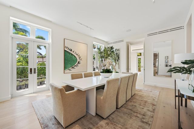 301 Plantation Road, Palm Beach, FL 33480