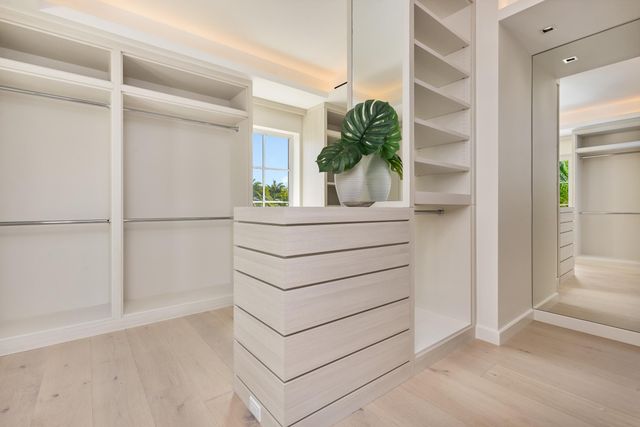 301 Plantation Road, Palm Beach, FL 33480
