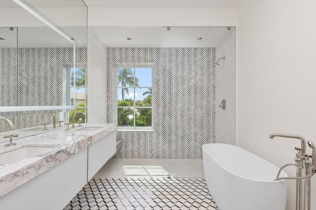 301 Plantation Road, Palm Beach, FL 33480
