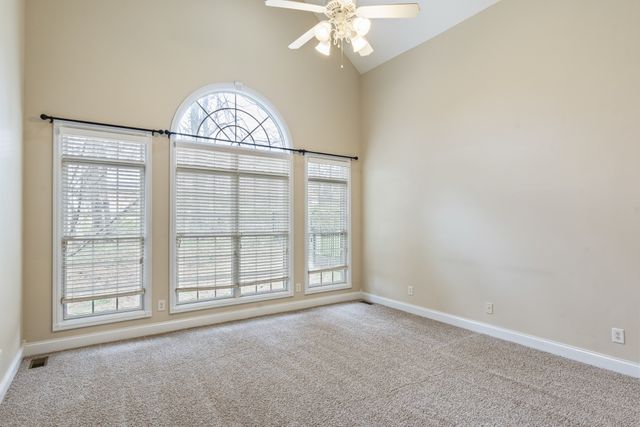 137 Clarendon Trce, Clarksville, TN 37043